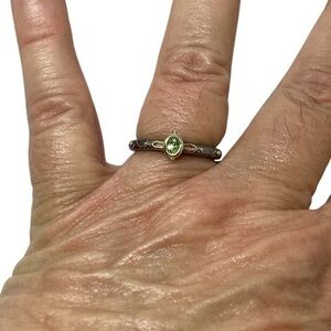 Sterling silver green peridot solitaire ring